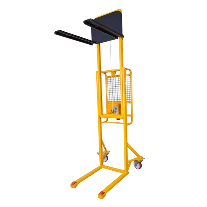 Sollevatore 200 Kg. ad arganello sollevamento 2 mt.
